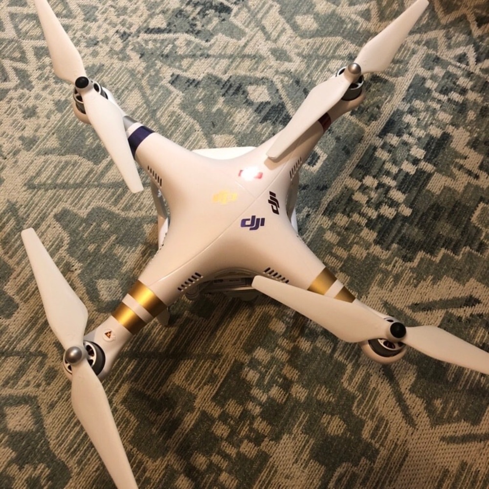 DJI phantom 3 professional